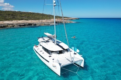 Hire Catamaran Robertson & Caine Leopard 50 Palma de Mallorca