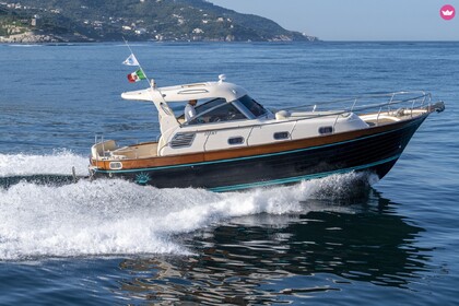 Miete Motorboot Aprea Libeccio 11 HT Sorrent