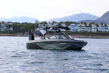 Charter Motorboat Nautique G23 Puerto Banús