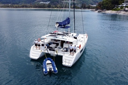 Charter Catamaran PREMIUM 450 Phuket