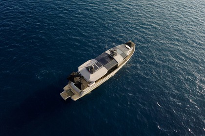 Verhuur Motorjacht Arcadia A85 Napels