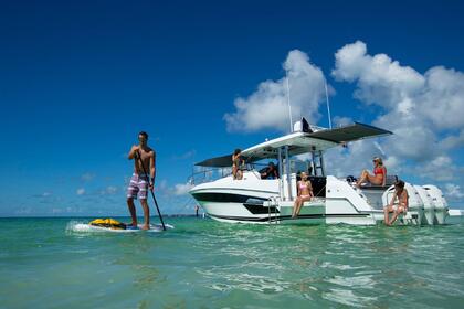 Charter Motorboat Jeanneau Cap Camarat 12.5W Grimaud