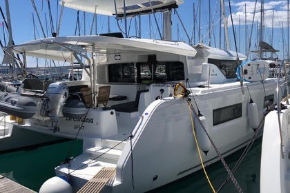 Hire Catamaran Lagoon-Bénéteau Lagoon 46 - 4 + 2 cab. Kaštel Gomilica