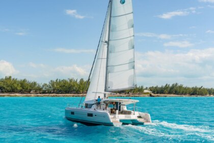 Location Catamaran Lagoon Lagoon 42 Le Marin