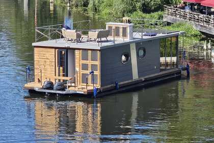 Charter Houseboat RIVO SP.ZO.O.KRS 0000739680 Campi 460 Berlin