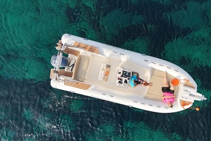 Noleggio Gommone Capelli 700 Galeria