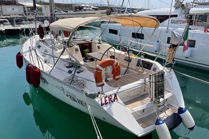 Noleggio Barca a vela Jeanneau Sun Odyssey 42 Salerno