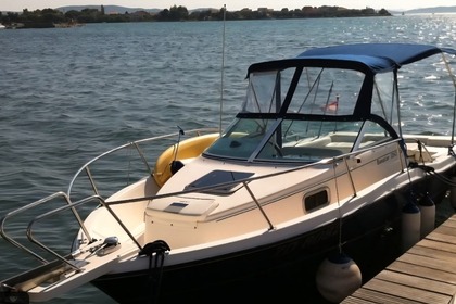 Hyra båt Motorbåt Karnic 2260 blue water Sukošan