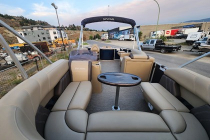 Location Bateau à moteur Sylvan Mirage 8520 Party Pontoon Boat Kelowna