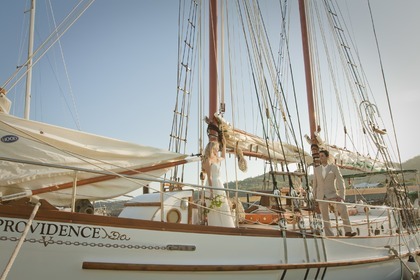 Charter Sailboat Classic Gaff-rigged Schooner Gloucester schooner Airlie Beach