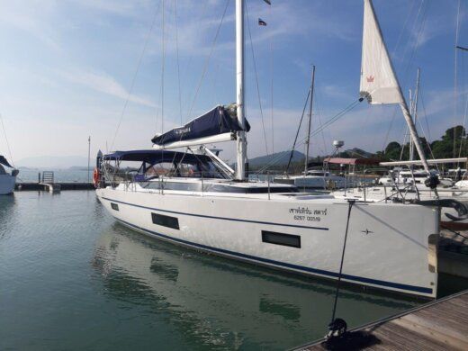 Rent sailing boat Bavaria Bavaria 45 C (2018) in Phuket