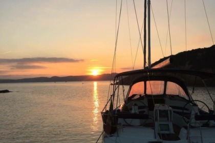 Charter Sailboat JEANNEU SUN ODYSSEY 42 DS La Maddalena