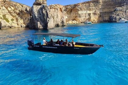 Hire Motorboat Coronet Crown Malta