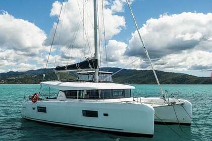 Hire Catamaran Lagoon Lagoon 42 Olbia