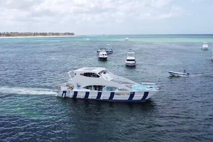 Alquiler Catamarán Yamaha Ocean catamarans Bávaro