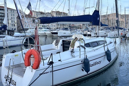Charter Sailboat Dehler Dehler 32 Marseille