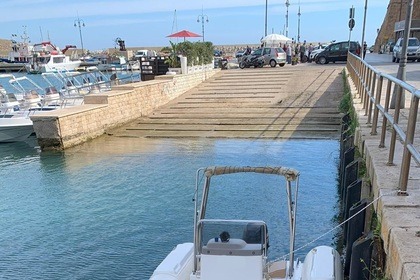 Noleggio Gommone Kleos nesis Castellammare del Golfo