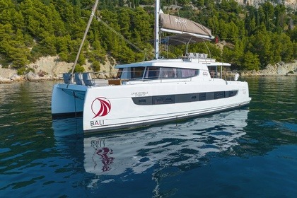 Rental Catamaran Catana Bali 4.8 - 5 + 2 cab Kaštela