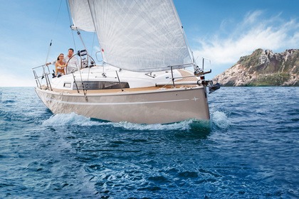 Rental Sailboat Bavaria Yachtbau Bavaria Cruiser 34 Style Trogir