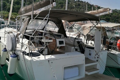 Rental Sailboat DUFOUR 390 GL Capo d'Orlando