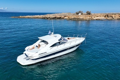 Verhuur Motorboot Pershing 37 Chania Old Port