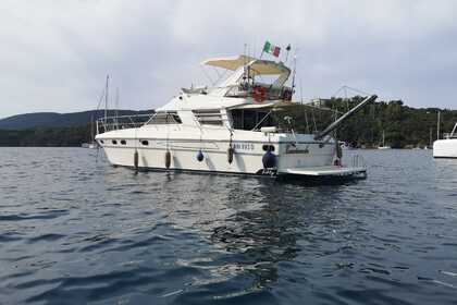 Charter Motorboat Fairline Fly 50 Follonica