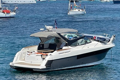 Rental Motorboat Jeanneau PRESTIGE 34 Beaulieu-sur-Mer