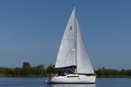 Miete Segelboot Beneteau Oceanis 31 Sneek