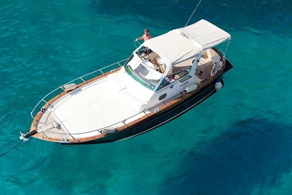 Charter Motorboat Apreamare Semicabinato Marina del Cantone