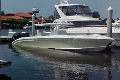 Charter Motorboat Midnight Express 37 Victoria