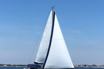 Hire Sailboat Beneteau Beneteau 50 Camoël