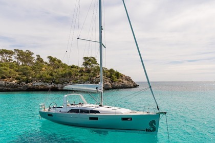 Charter Sailboat BENETEAU OCEANIS 41.1 Bocca di Magra