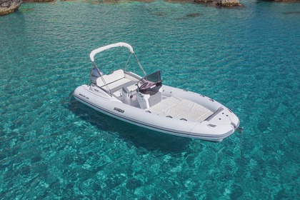 Hire Motorboat Salpa soleil 20 Cagliari