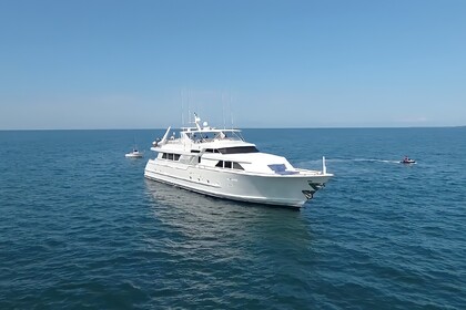 Alquiler Yate a motor Broward 103 Puerto Vallarta