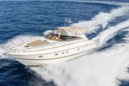Hire Motorboat Princess V45 14 metros Marbella