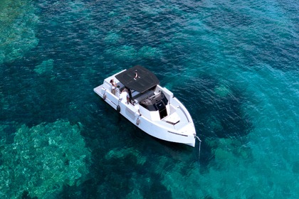 Hire Motorboat DE ANTONIO YACHTS D28 open Palma de Mallorca