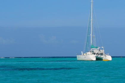 Rental Catamaran Sud Composites Switch 51 Grand Case
