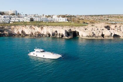 Charter Sailing yacht Sea Ray Super Sun Sport 630 Ayia Napa