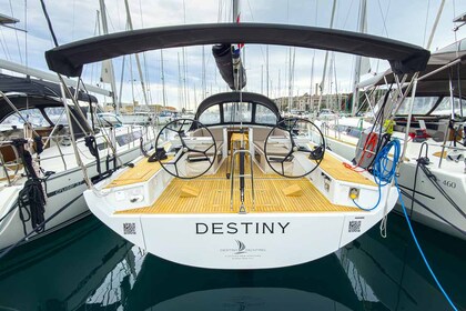 Noleggio Barca a vela Cantiere Del Pardo (Grand Soleil) Grand Soleil 44 Performance Pola