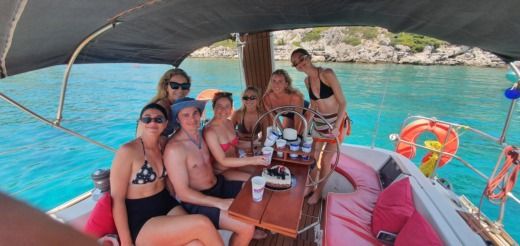 Rodos Sailboat Beneteau Oceanis 321 alt tag text