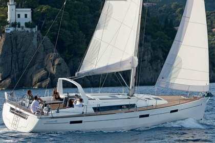Hire Sailboat BENETEAU Oceanis 45 V Sukošan