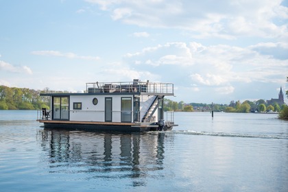 Rental Houseboats Waterbus S.C. Independent 12 Mecklenburgische Seenplatte