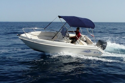 Verhuur Motorboot FISHERMAN Open 550 Elite Hvar