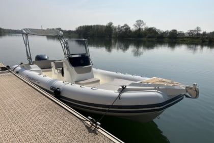 Miete RIB Capelli Capelli Tempest 700 Lyon