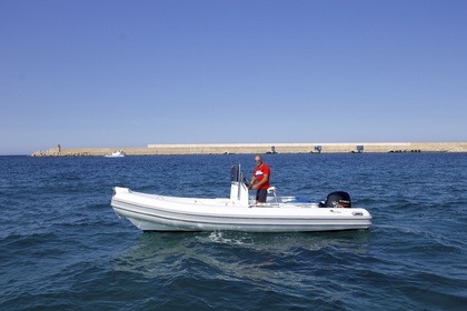 Location Semi-rigide AT MARINE Flamar 590 Arbatax