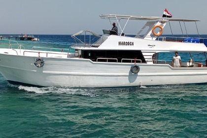 Hire Motorboat Locally made Man Hurghada