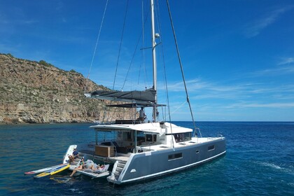Rental Catamaran  Lagoon 52F Santa Eulària des Riu