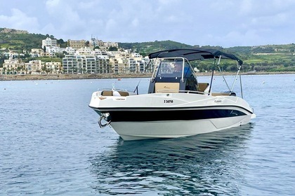 Hyra båt Motorbåt Nireus 620cl Malta