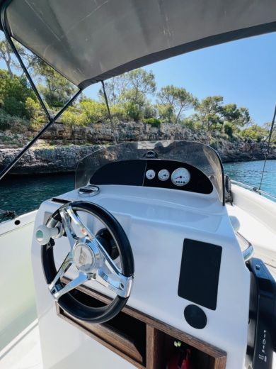 Motorboat OPen Six Boot Grundriss