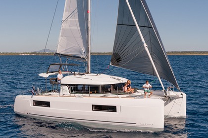 Hire Catamaran Lagoon 40 Sant Antoni de Portmany